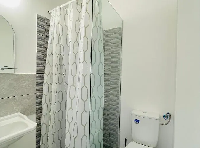 Hostel Pierre La Tarmul Marii -primim Vouchere Vacanta